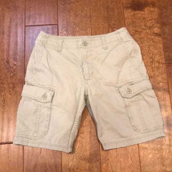 Old Navy Other - Old Navy Tan “Winter Reeds” Cargo Shorts, size 31